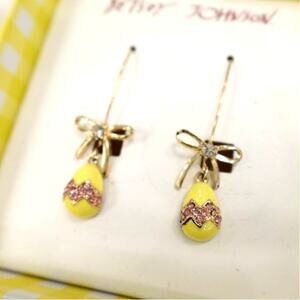 Betsey Johnson / Easter Egg / Spring / Earrings